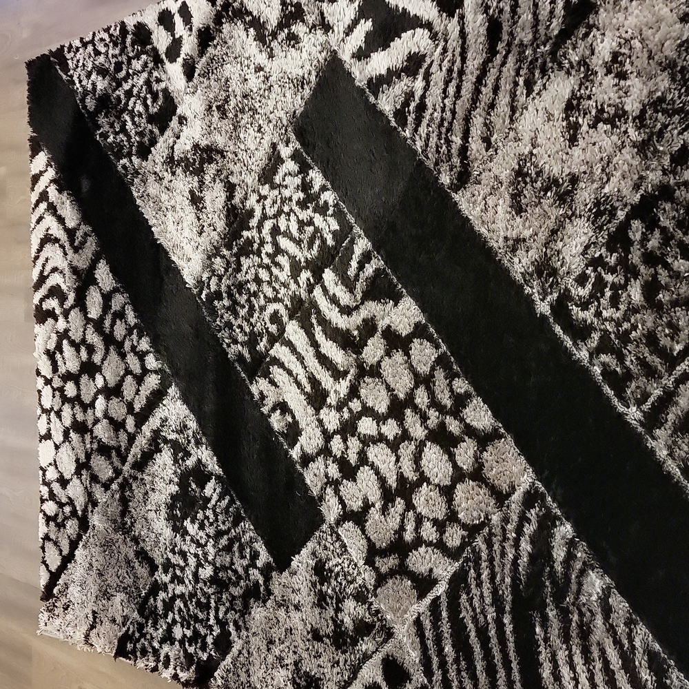 Escana collection rug
